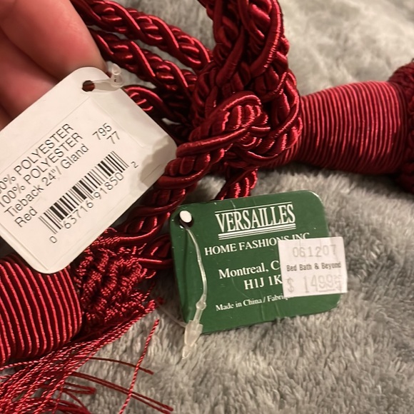 Set of 2 Versailles Curtain Tiebacks 24”/gland Red - Picture 5 of 5